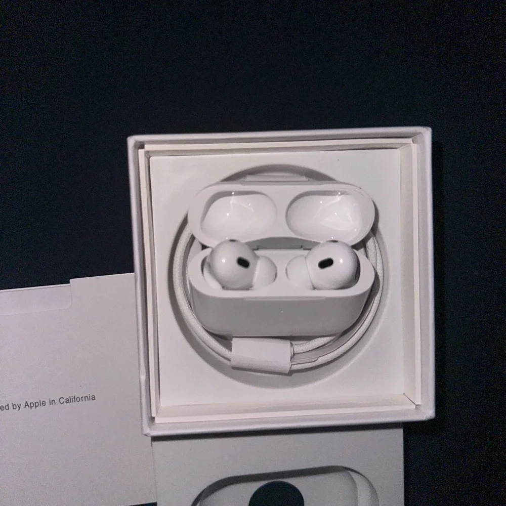 Wireless Earbuds with Charging Case - White